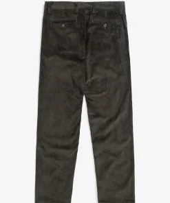 TROUSERS^Norse Projects Aros Regular Wide Wale Corduroy Chino Beech Green