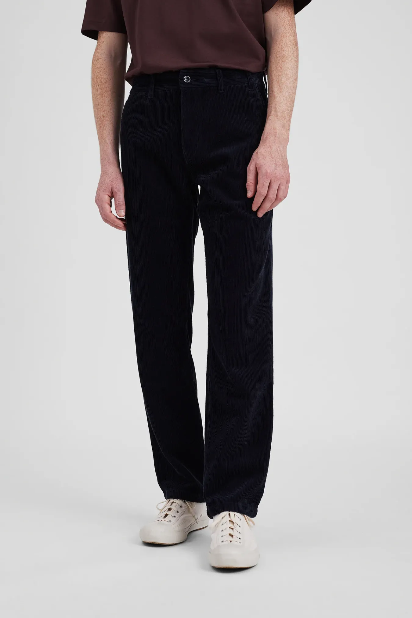 TROUSERS^Norse Projects Aros Regular Wide Wale Corduroy Chino Dark Navy