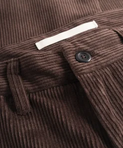 TROUSERS^Norse Projects Aros Regular Wide Wale Corduroy Chino Espresso