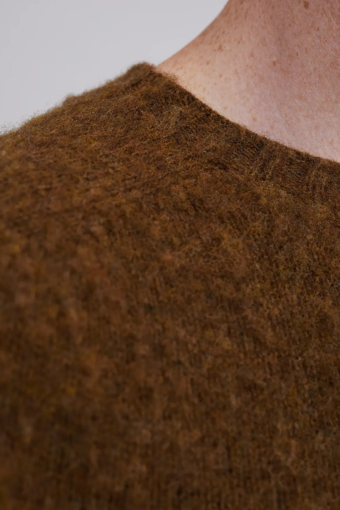 KNITWEAR^Norse Projects Birnir Brushed Lambswool Dark Olive