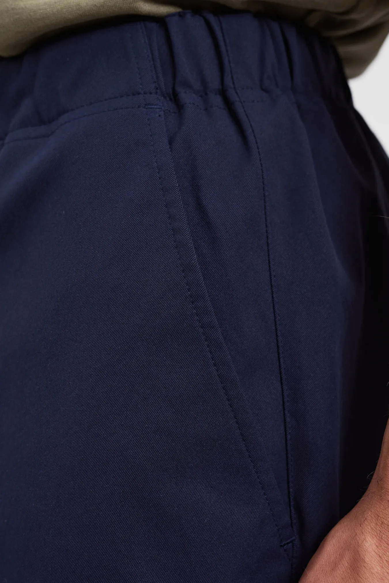 TROUSERS^Norse Projects Ezra Relaxed Solotex Twill Trouser Dark Navy