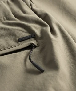TROUSERS^Norse Projects Ezra Relaxed Solotex Twill Trouser Sediment Green