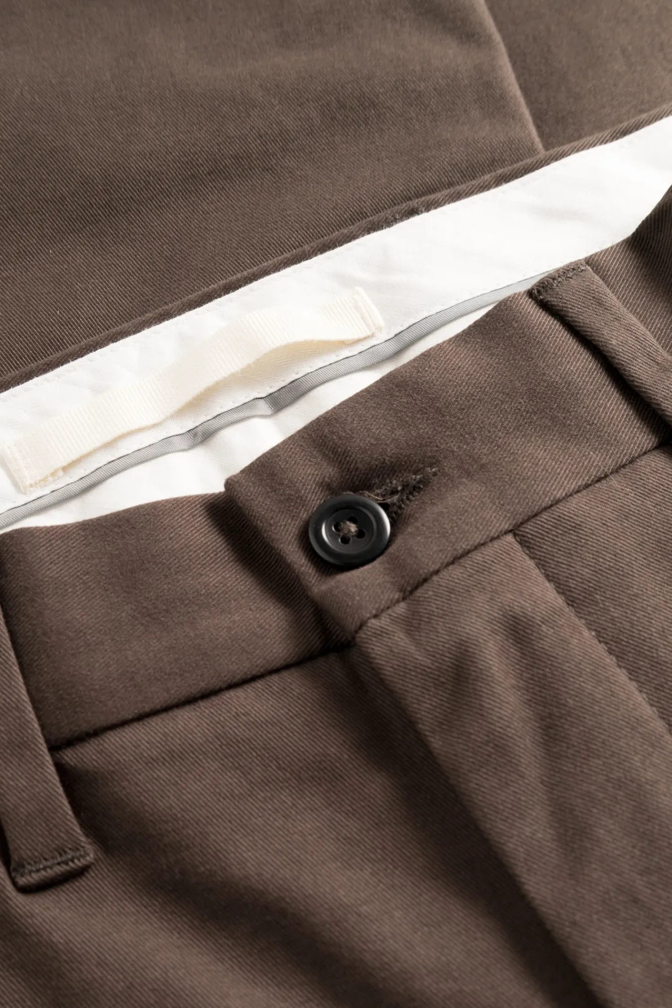 TROUSERS^Norse Projects Norse Standard Chino Espresso