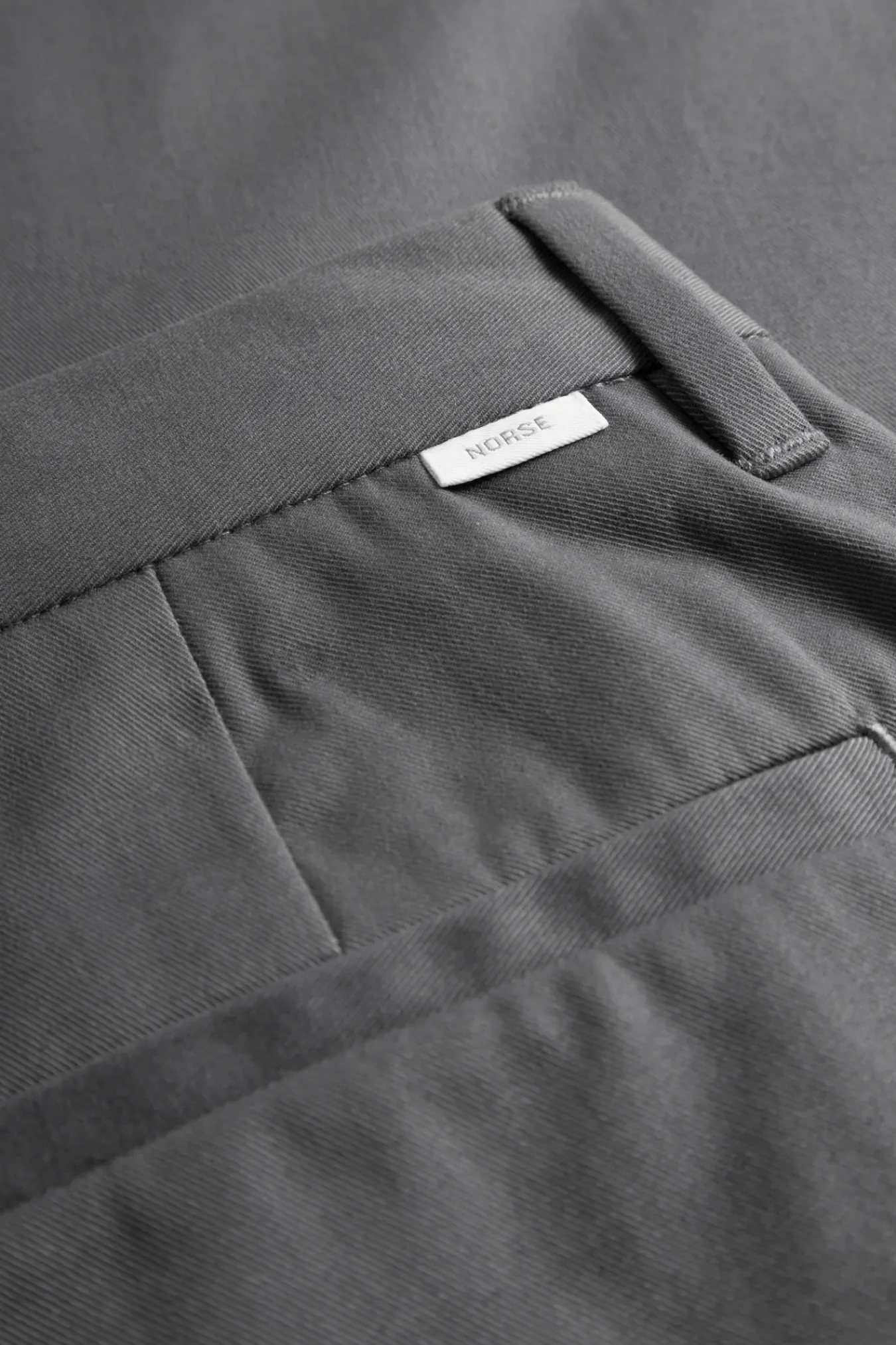 TROUSERS^Norse Projects Norse Standard Chino Magnet Grey