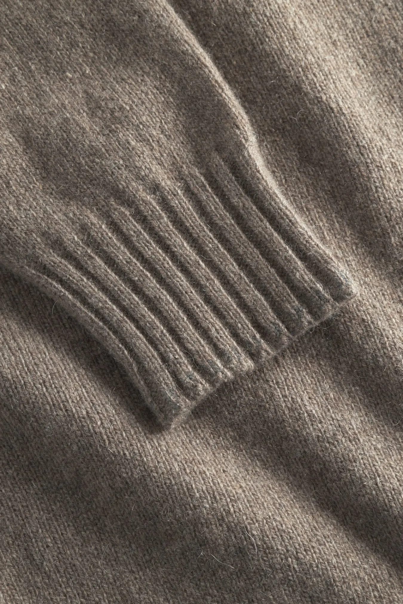 KNITWEAR^Norse Projects Sigfred Cashmere Sweater Taupe