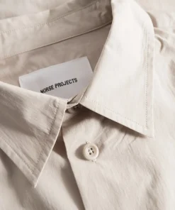 SHIRTING^Norse Projects Silas Tech Poplin Shirt Stone