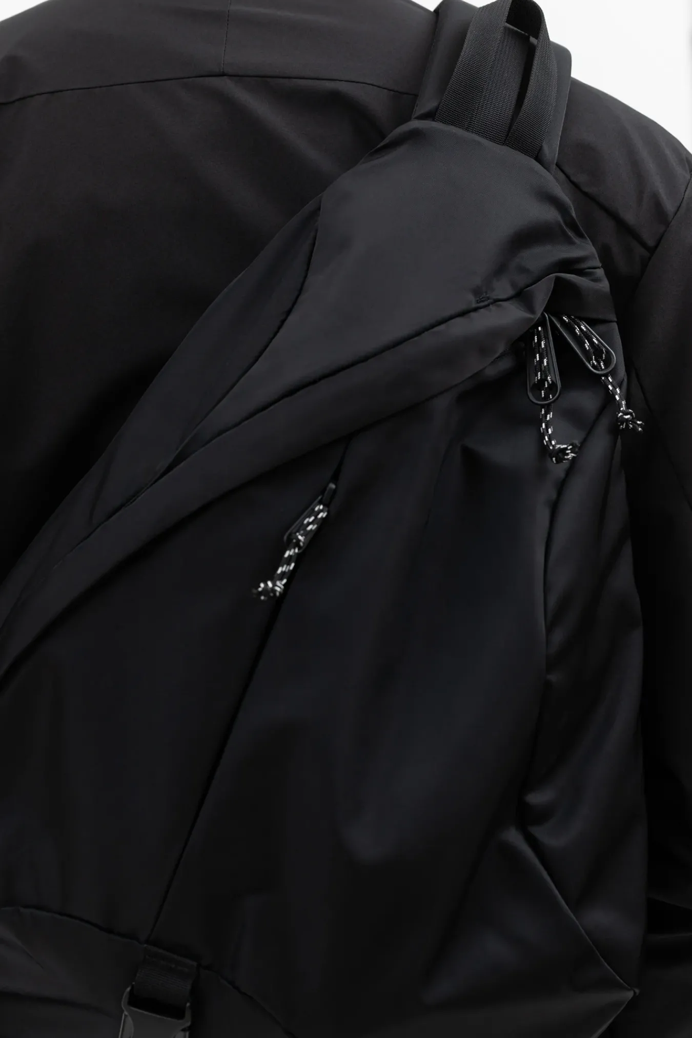 ACCESSORIES^Norse Projects Tri-Point Bag Black