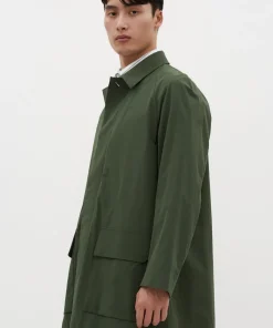 OUTERWEAR^Norse Projects Vargo Travel Light Raglan Mac Spruce Green