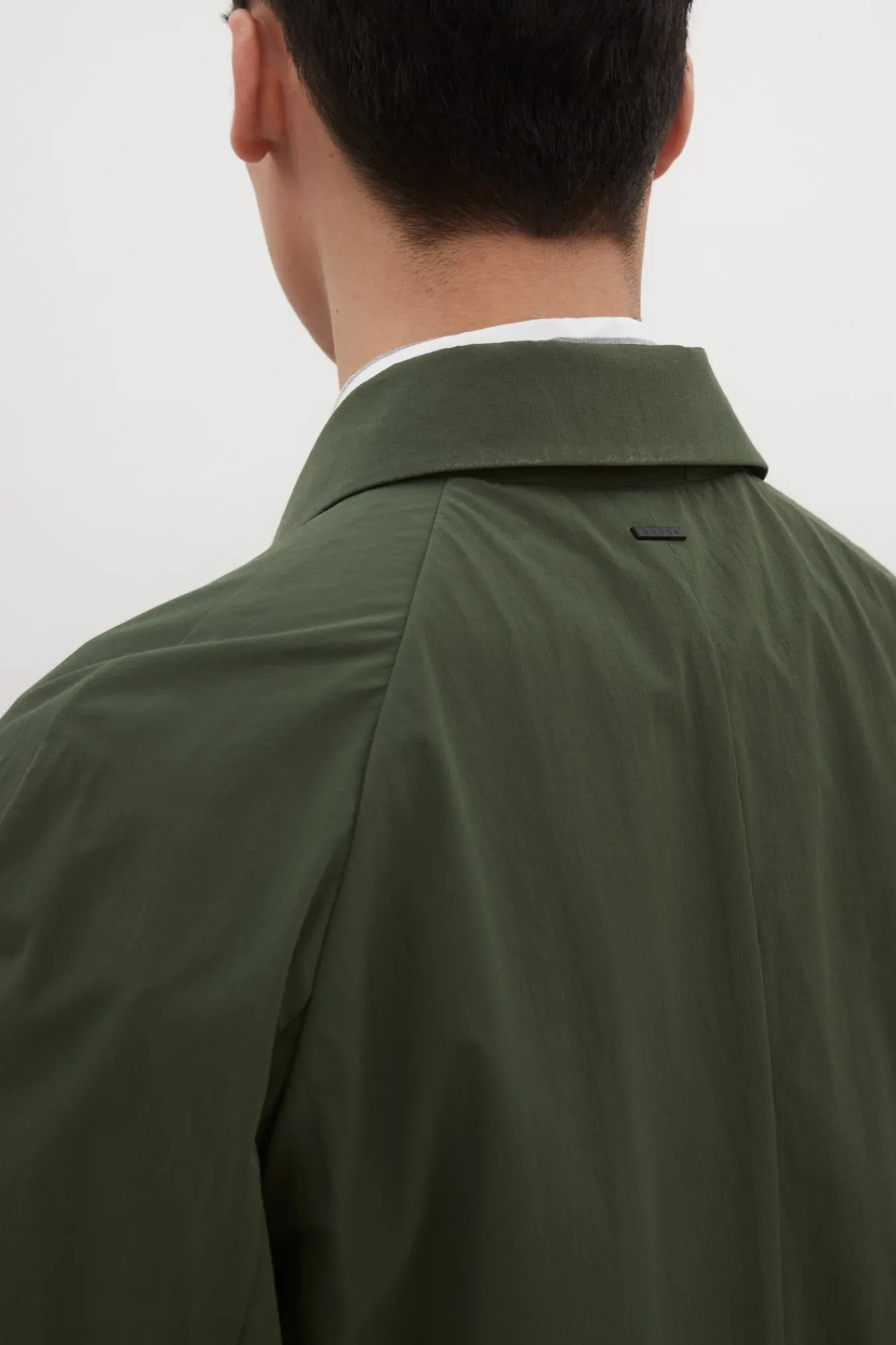 OUTERWEAR^Norse Projects Vargo Travel Light Raglan Mac Spruce Green